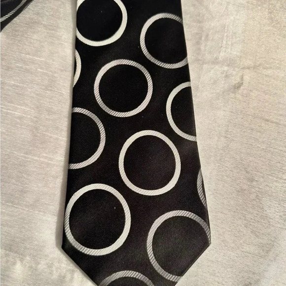 Vintage Pierre Cardin Neck Tie 100% Silk Silver/white Black 56' Mens - Picture 2 of 5
